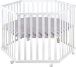 Roba Laufgitter 'roba Style', 6-eckig, Spielgitter Inkl. Grauer Schutzeinlage & Rollen, Holz, Weiß