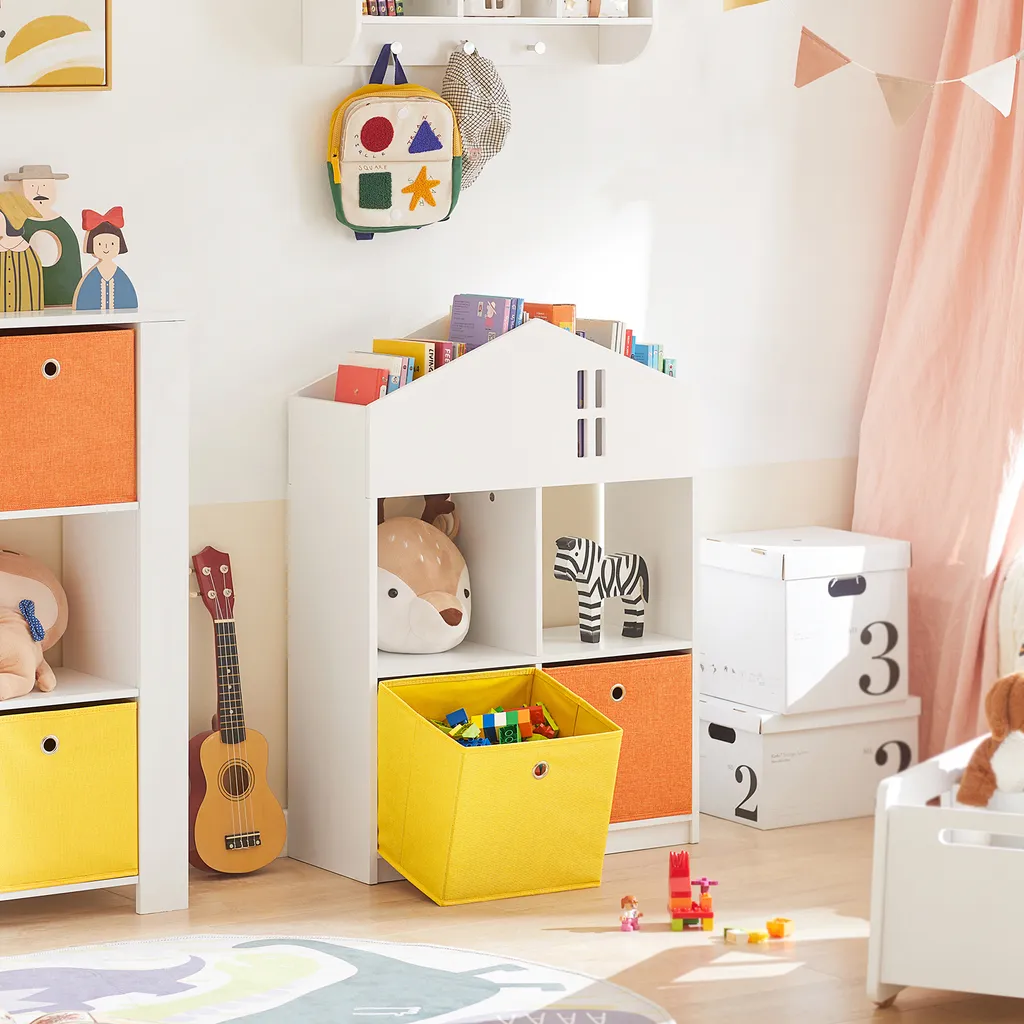 SoBuy KMB49-W Kinder Bücherregal Mit Haus-Design Kinderregal Mit 2 Stoffboxen Spielzeugregal Aufbewahrungsregal Für Kinder Spielzeug-Organizer Weiß BHT Ca.: 65x91x27cm