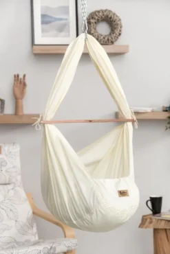 Baby FEDERWIEGEN Einschlafhilfe Für Ruhigen & Erholsamen Schlaf In Beige